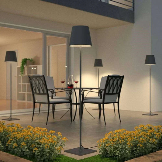 Opladbar LED-gulvlampe i moderne design
