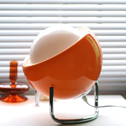 Bauhaus lampe til indendørs brug i middelalderlig stil