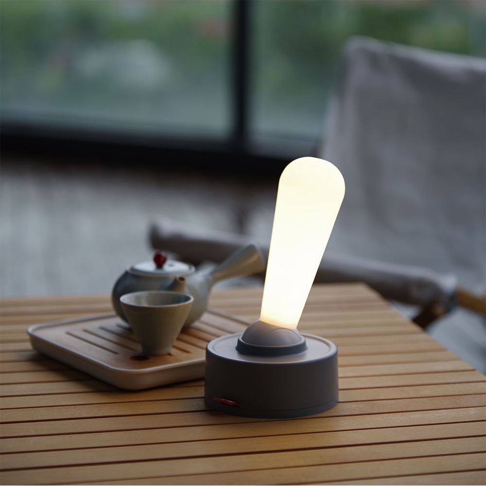 Retro Table Lamp with Handle – Rechargeable LED Light