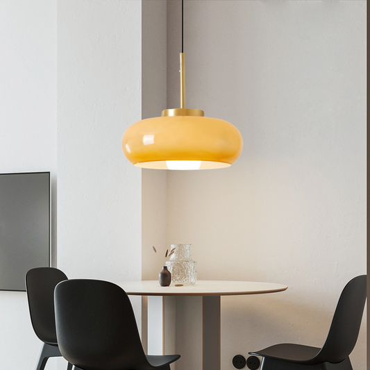 Kobber- og glaslysestage i moderne design