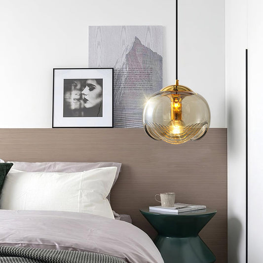 Pendellampe med bølgedesign