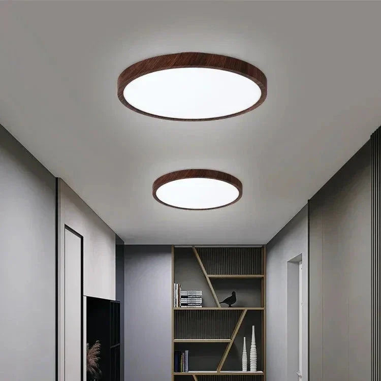 Slank, rund loftslampe